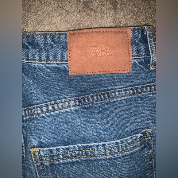 Zara High Waist Straight Leg Jeans - Picture 3 of 5